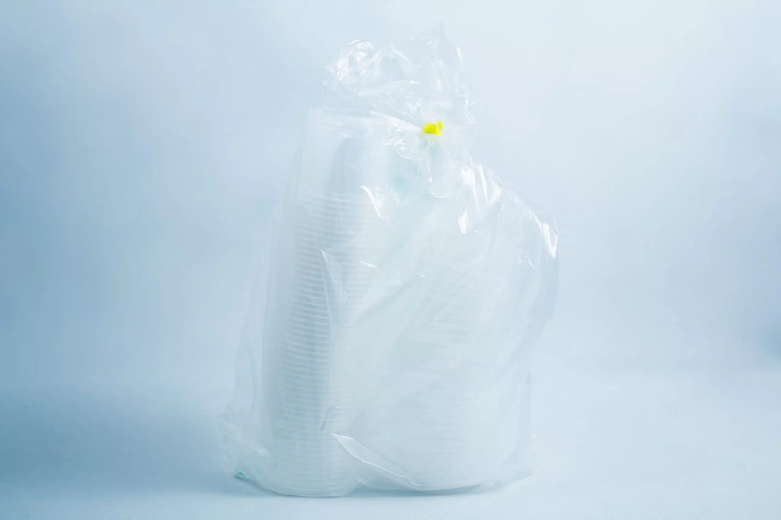 Agar Container-Alternative to Petri Dish-50 x 100ml are disposable plastic pots, ideal for dipping sauces, packed in a transparent bag and secured with a yellow twist tie.